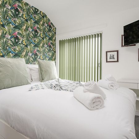 Buxton Apartment - 1 Bed, Free Parking, Wi-Fi Hazel Grove 외부 사진