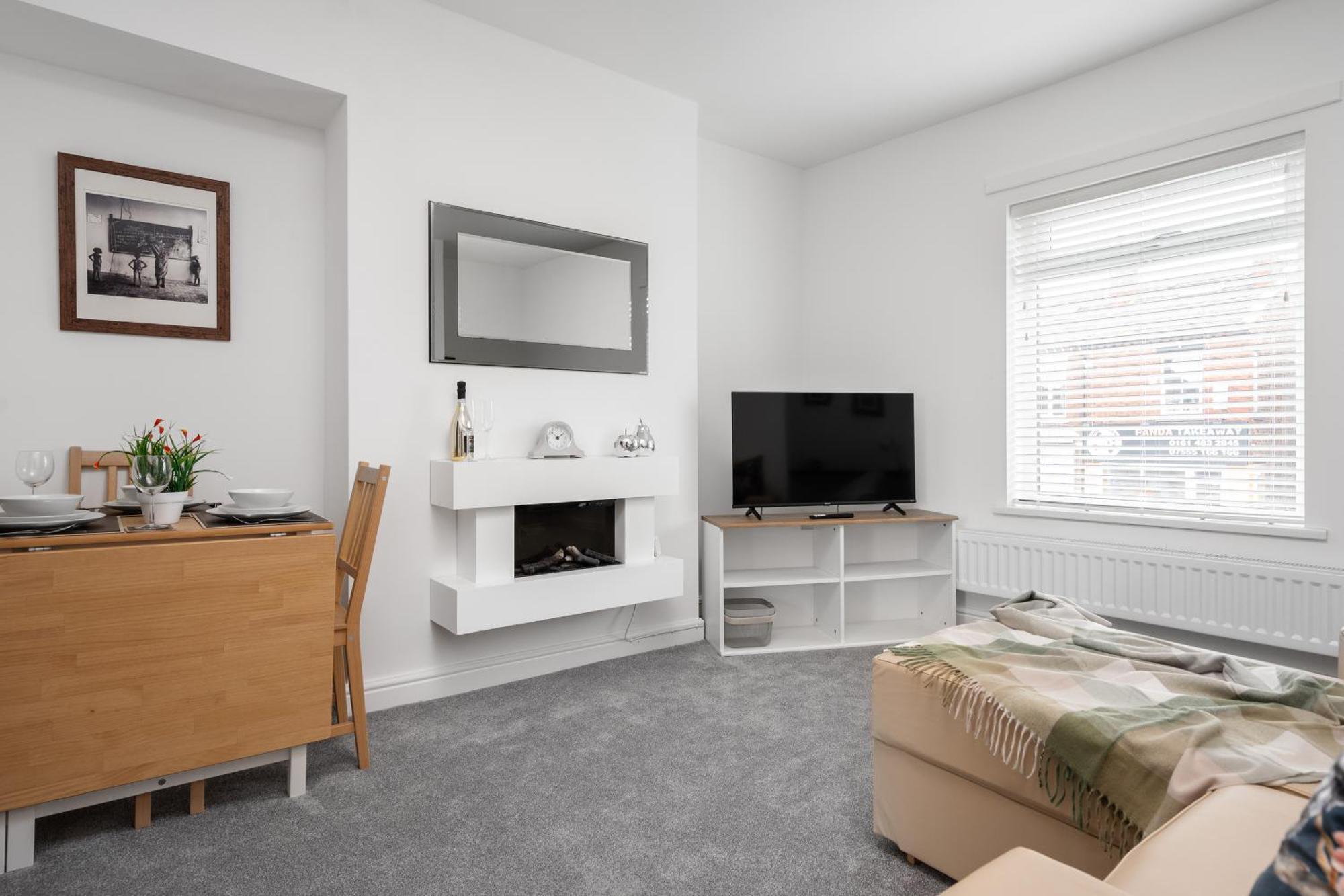 Buxton Apartment - 1 Bed, Free Parking, Wi-Fi Hazel Grove 외부 사진